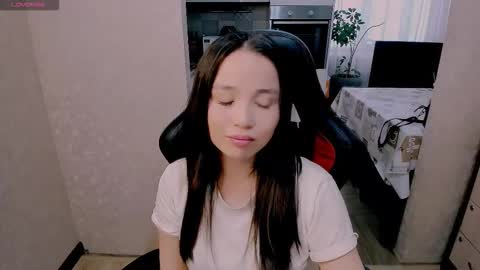 Snapshot of aya_moon chatting on November 2025 05:07:01 AM Aya Moon online show from November 2025 05:07:01 AM