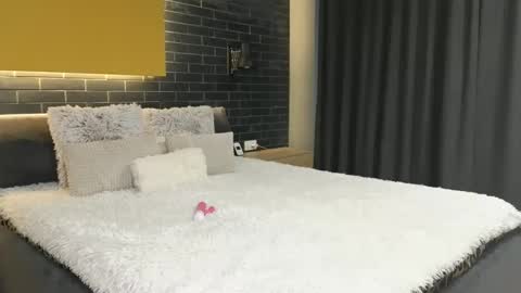 Ayabellle online show from February 2025 09:43:01 PM