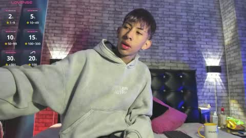 Snapshot of ayano_aishi18 chatting on May 2026 11:17:01 AM Ayano Aishi online show from May 2026 11:17:01 AM