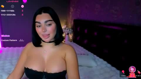  Ayla Demir  online show from November 2025 10:41:02 PM