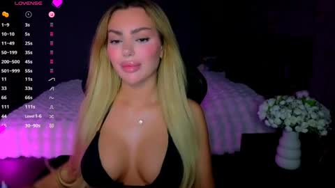  Ayla Demir  online show from May 2026 08:06:02 PM