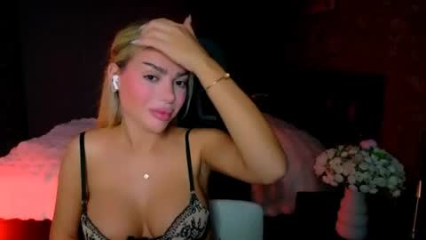  Ayla Demir  online show from June 2026 08:08:01 PM