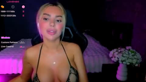  Ayla Demir  online show from July 2026 08:15:01 PM