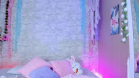 Ayla online show from May 2026 05:49:01 AM