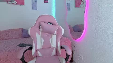 A L A N I I online show from May 2026 01:29:01 PM