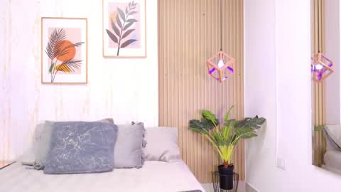 Ayleen online show from September 2025 11:54:02 AM