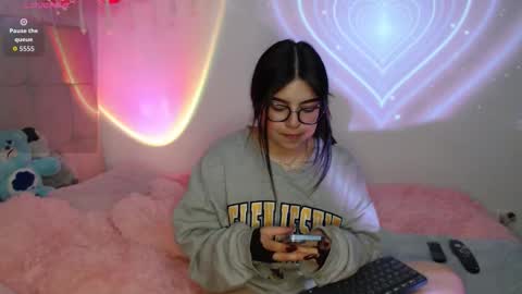 Snapshot of ayleen_honey chatting on October 2025 10:08:02 PM Ayleen online show from October 2025 10:08:02 PM