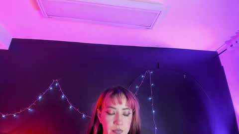 Aylen online show from December 2024 10:12:02 PM