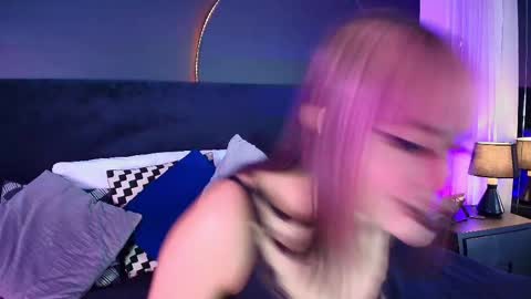Aylen online show from May 2026 07:52:01 PM
