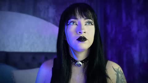 Aylen online show from June 2026 06:33:01 PM