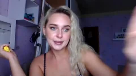 aylinn9999 online show from July 2026 12:31:01 PM