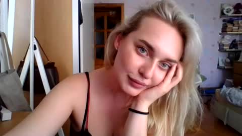 aylinn9999 online show from July 2026 12:48:02 PM