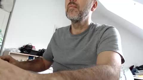 aylinniyerim online show from October 2025 12:31:01 PM