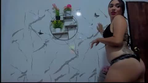 Snapshot of aymy2025 chatting on January 2026 09:30:02 PM Aymy online show from January 2026 09:30:02 PM