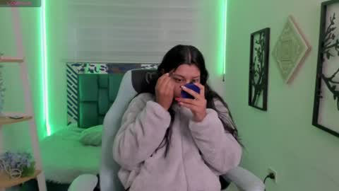Aysha online show from July 2026 07:15:02 PM