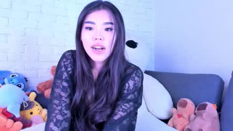 Ayumi online show from January 2026 06:13:02 PM