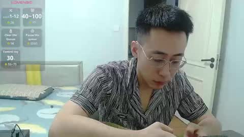 ayyzqh66 online show from April 2026 02:11:02 PM