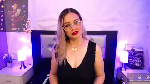 Azahara online show from June 2026 12:58:02 PM