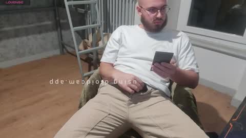 Snapshot of azagal22 chatting on September 2025 06:46:02 PM justin online show from September 2025 06:46:02 PM