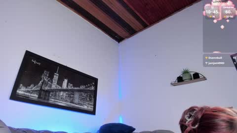 Snapshot of azahaara_ chatting on December 2024 06:01:01 AM azah online show from December 2024 06:01:01 AM