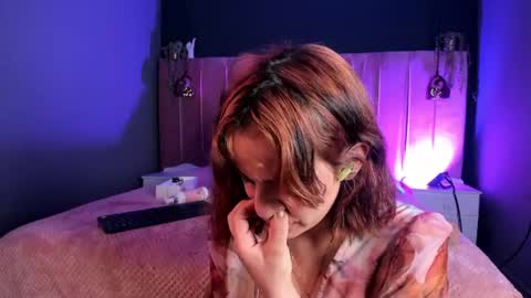 Azahara online show from July 2026 07:39:01 PM
