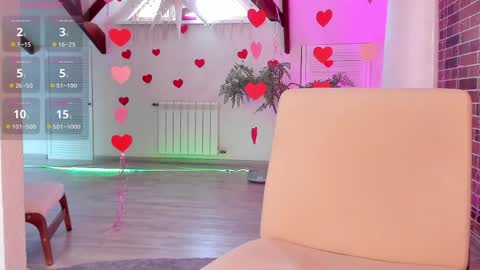 azaliaswallows online show from April 2026 10:48:01 AM