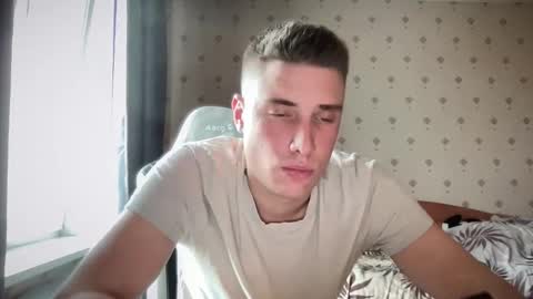 Snapshot of azazelmax chatting on October 2025 11:43:01 AM azazelmax online show from October 2025 11:43:01 AM