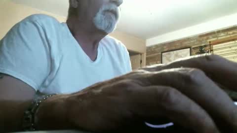 azjohnny online show from March 2026 03:44:01 AM