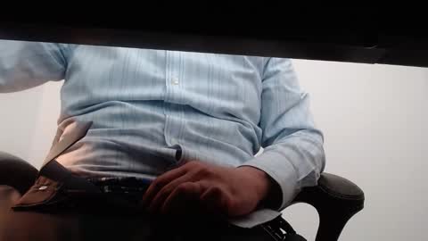 aznguy1138 online show from April 2026 09:52:01 PM