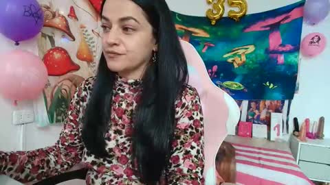 Azucena R online show from May 2026 03:41:01 PM