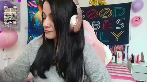 Azucena R online show from May 2026 03:06:02 PM