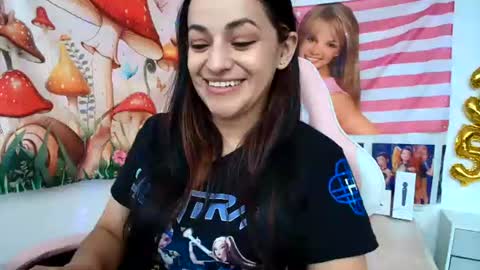 Azucena R online show from July 2026 04:46:02 PM