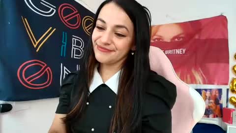 Azucena R online show from July 2026 02:13:01 PM