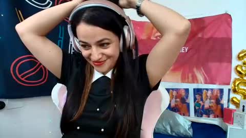 Azucena R online show from July 2026 07:39:01 PM