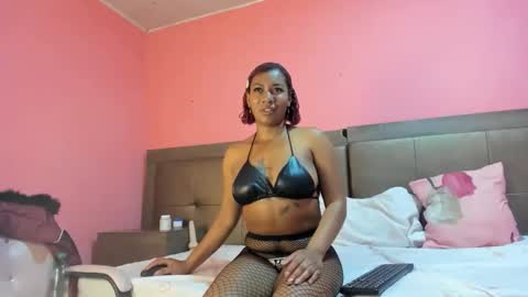 azulluna online show from May 2026 04:33:01 PM