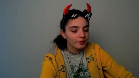 azumi_chan_ online show from October 2025 01:32:01 PM