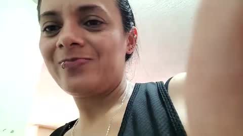azura lion online show from May 2026 04:45:02 PM