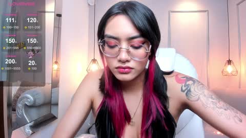 Azura online show from December 2024 08:00:02 PM