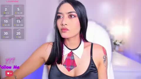 Azura online show from June 2026 07:07:01 PM