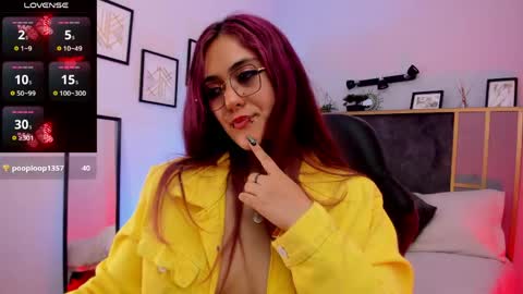 Snapshot of azurra_amatto2 chatting on May 2026 10:28:01 PM Azurra online show from May 2026 10:28:01 PM