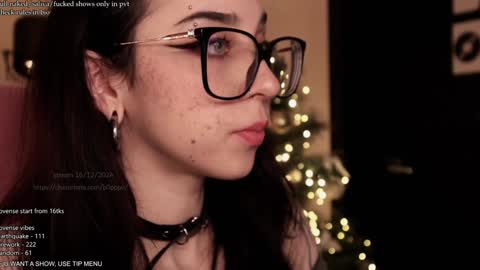 your fuckdoll  sub girl  MORE ME  online show from December 2024 05:22:01 PM