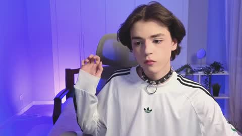 Elios online show from January 2025 06:35:01 PM