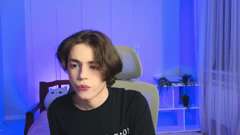 Elios online show from January 2025 07:31:02 PM