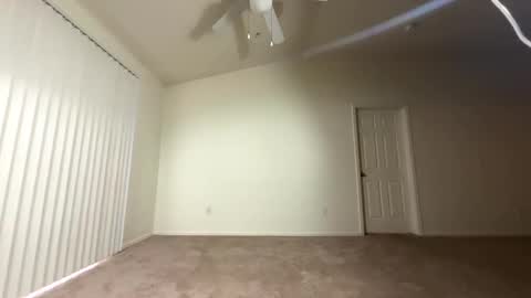 Snapshot of b4nnysturntoo chatting on February 2025 08:58:02 PM b4nnysturntoo online show from February 2025 08:58:02 PM