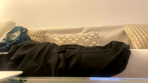 benito online show from December 2025 08:40:01 PM