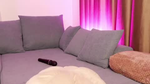 Alessia online show from May 2026 10:05:02 PM