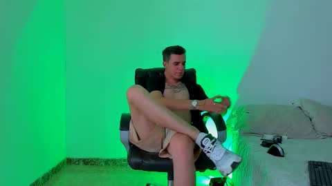 Snapshot of baan9 chatting on January 2025 09:13:01 PM baan9 online show from January 2025 09:13:01 PM