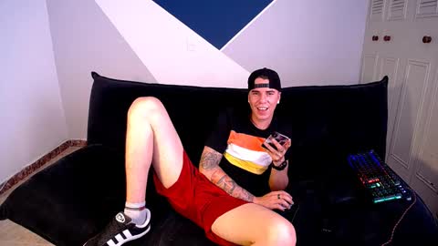 Snapshot of baan9 chatting on January 2025 03:32:01 PM baan9 online show from January 2025 03:32:01 PM