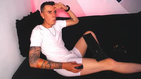 Snapshot of baan9 chatting on February 2025 01:48:02 PM baan9 online show from February 2025 01:48:02 PM