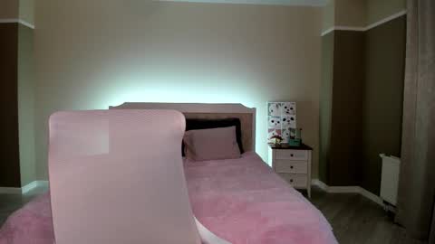 Monica online show from October 2025 12:41:02 AM